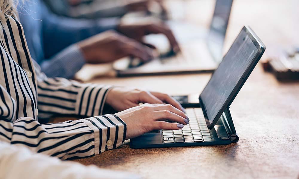 Detect and report suspicious browser-based activity